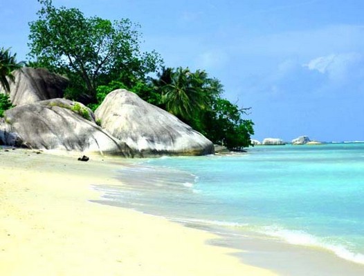 Perjalanan Wisata ke Pulau Kepayang Belitung Cantik Trans