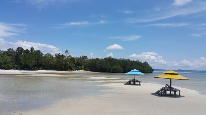 Paket Satu Hari jadwal paket Pulau Leebong Belitung Seru dan Menyenangkan