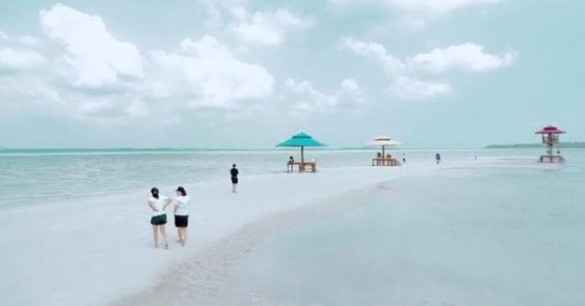 liburan asyik pulau leebong