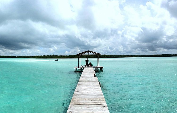 trip pulau leebong