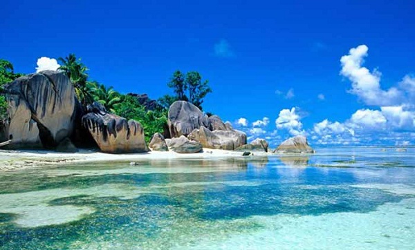 wisata non hotel 4 hari 3 malam